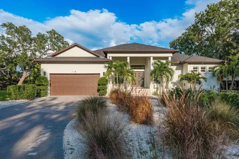 7811 Bay Drive Tampa FL 33635