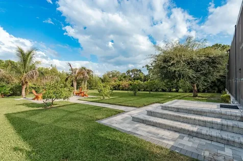 7811 Bay Drive Tampa FL 33635