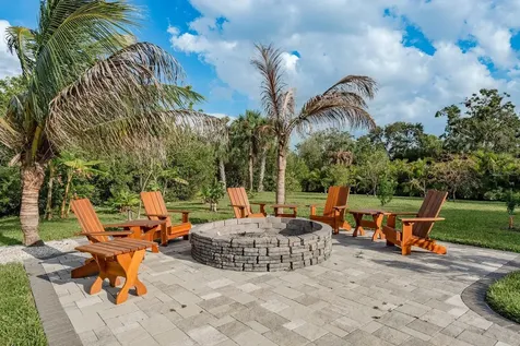 7811 Bay Drive Tampa FL 33635