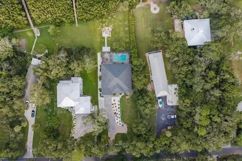 7811 Bay Drive Tampa FL 33635