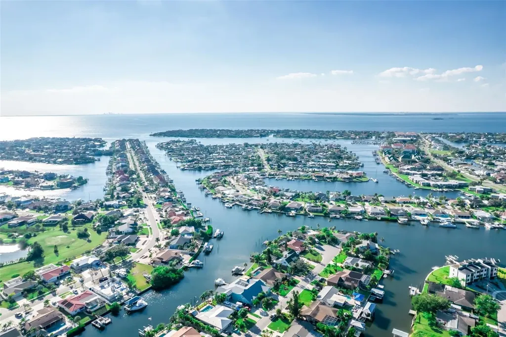 736 Gran Kaymen Way Apollo Beach FL 33572