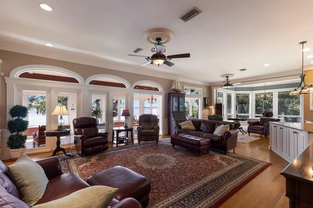 702 32nd Avenue W Palmetto FL 34221