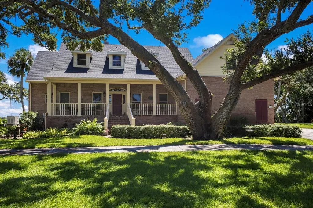 702 32nd Avenue W Palmetto FL 34221