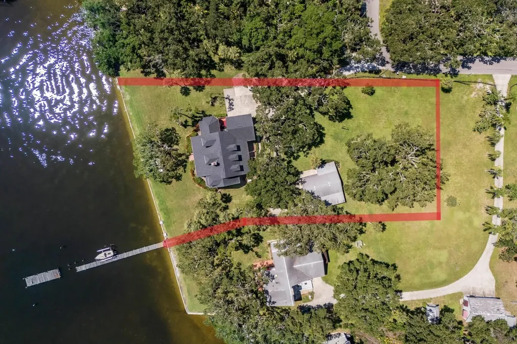 702 32nd Avenue W Palmetto FL 34221