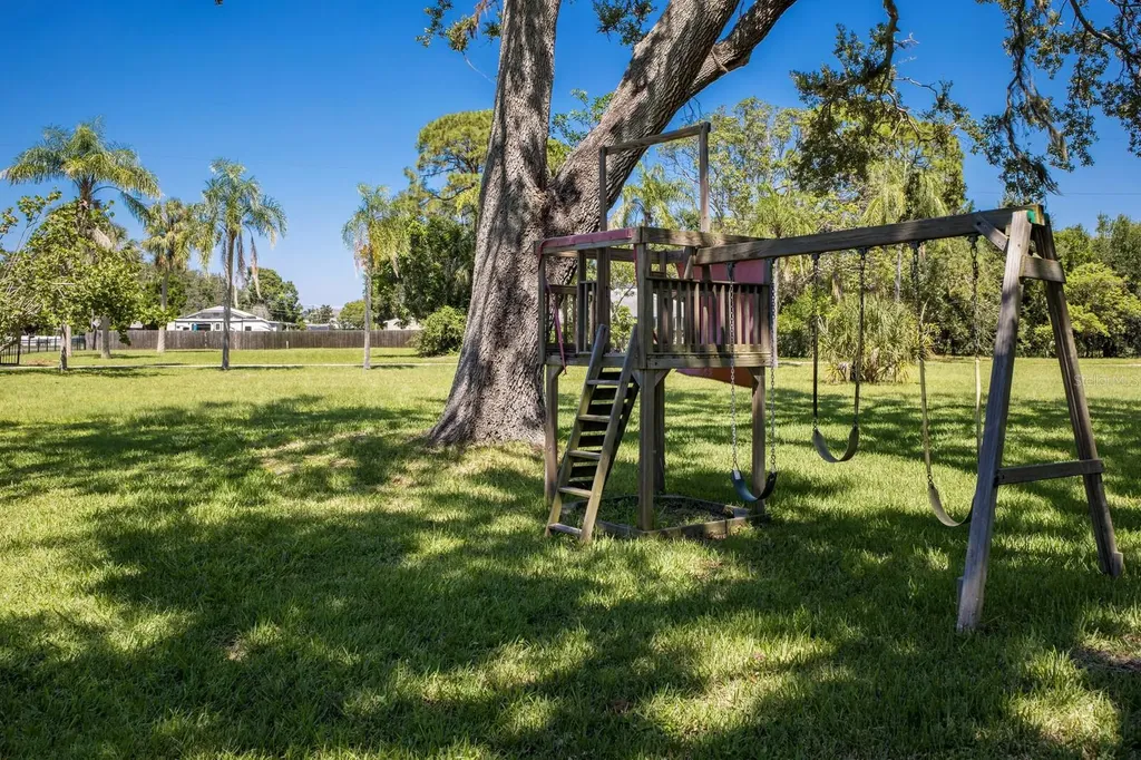 702 32nd Avenue W Palmetto FL 34221