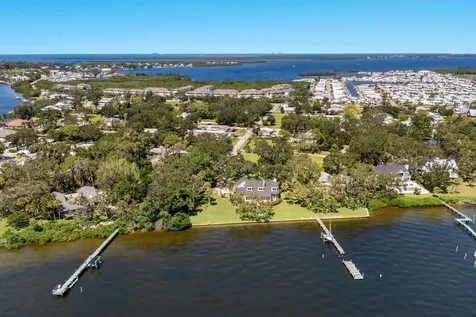 702 32nd Avenue W Palmetto FL 34221
