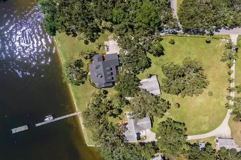 702 32nd Avenue W Palmetto FL 34221