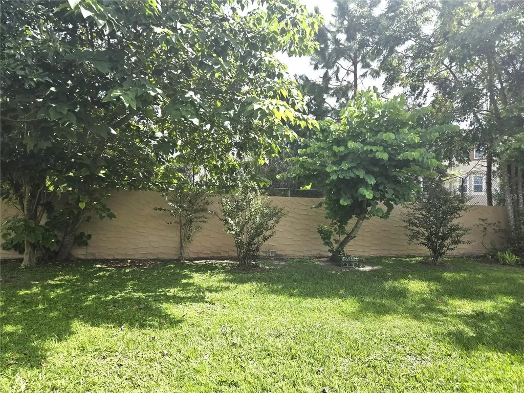 35 Villa Villar Court Deland FL 32724