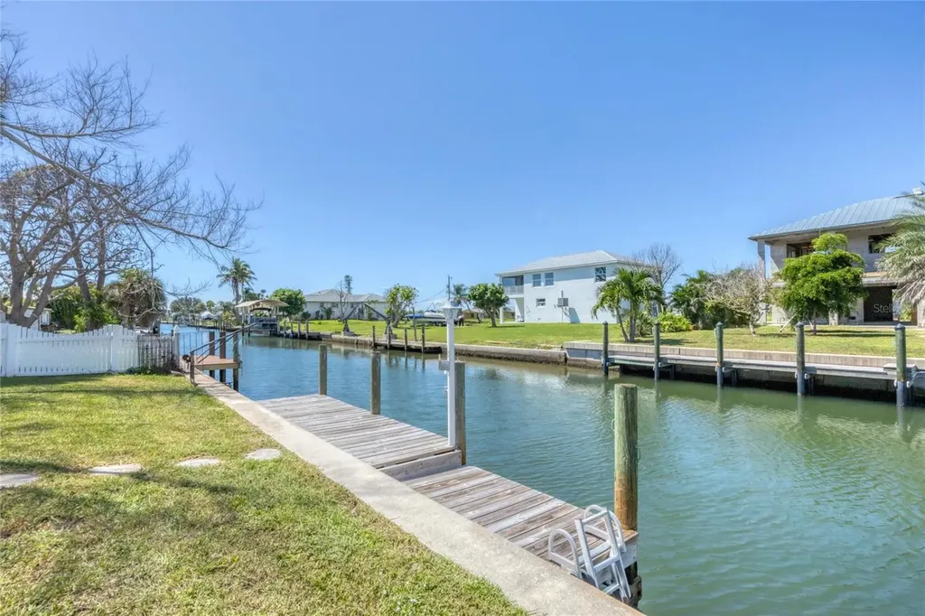 1944 Pennsylvania Avenue Englewood FL 34224