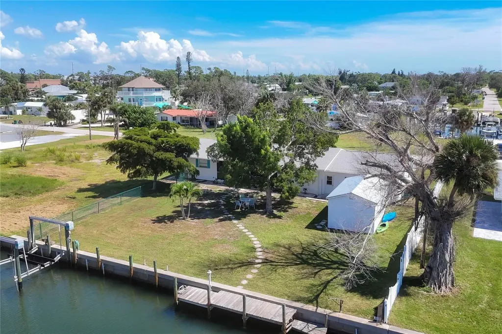 1944 Pennsylvania Avenue Englewood FL 34224