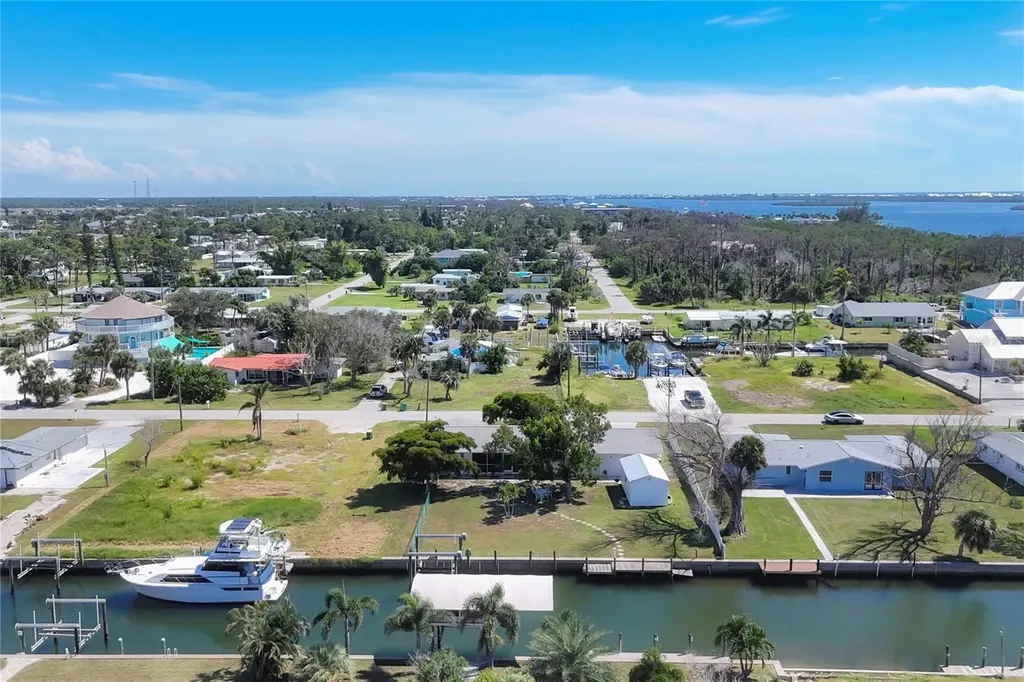 1944 Pennsylvania Avenue Englewood FL 34224