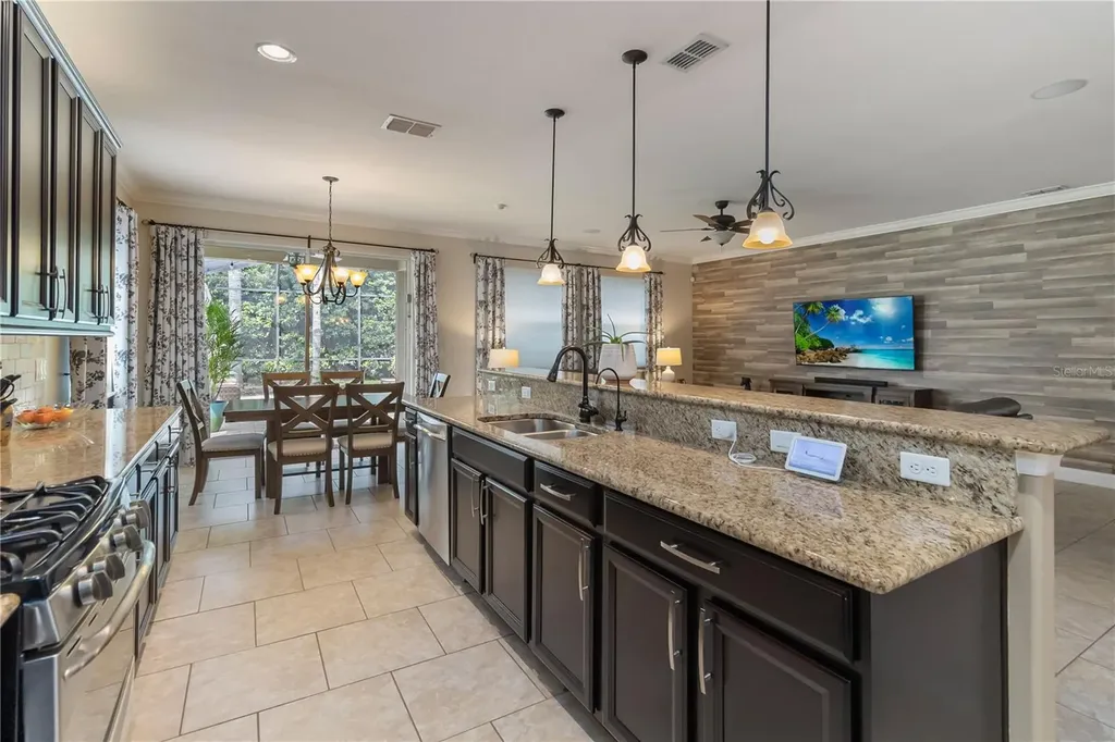 8124 Red Crossbill Street Winter Garden FL 34787