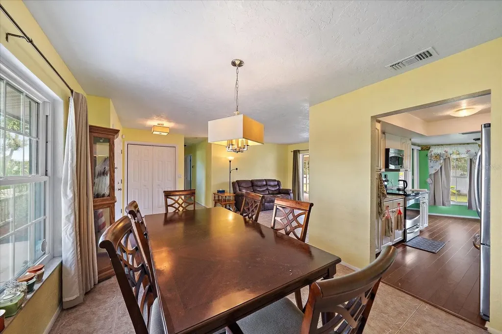 7403 14th Avenue W Bradenton FL 34209