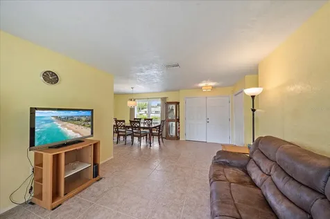 7403 14th Avenue W Bradenton FL 34209