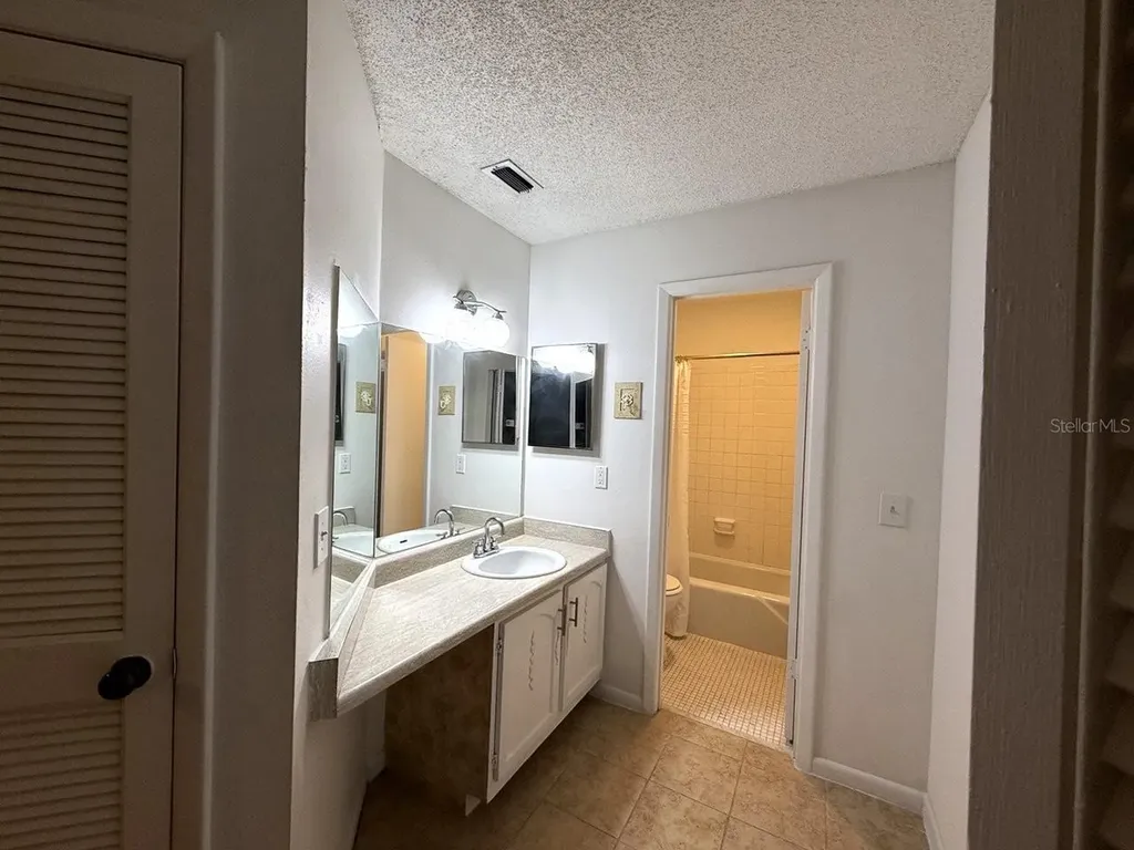 4308 Lakeway Drive Orlando FL 32839