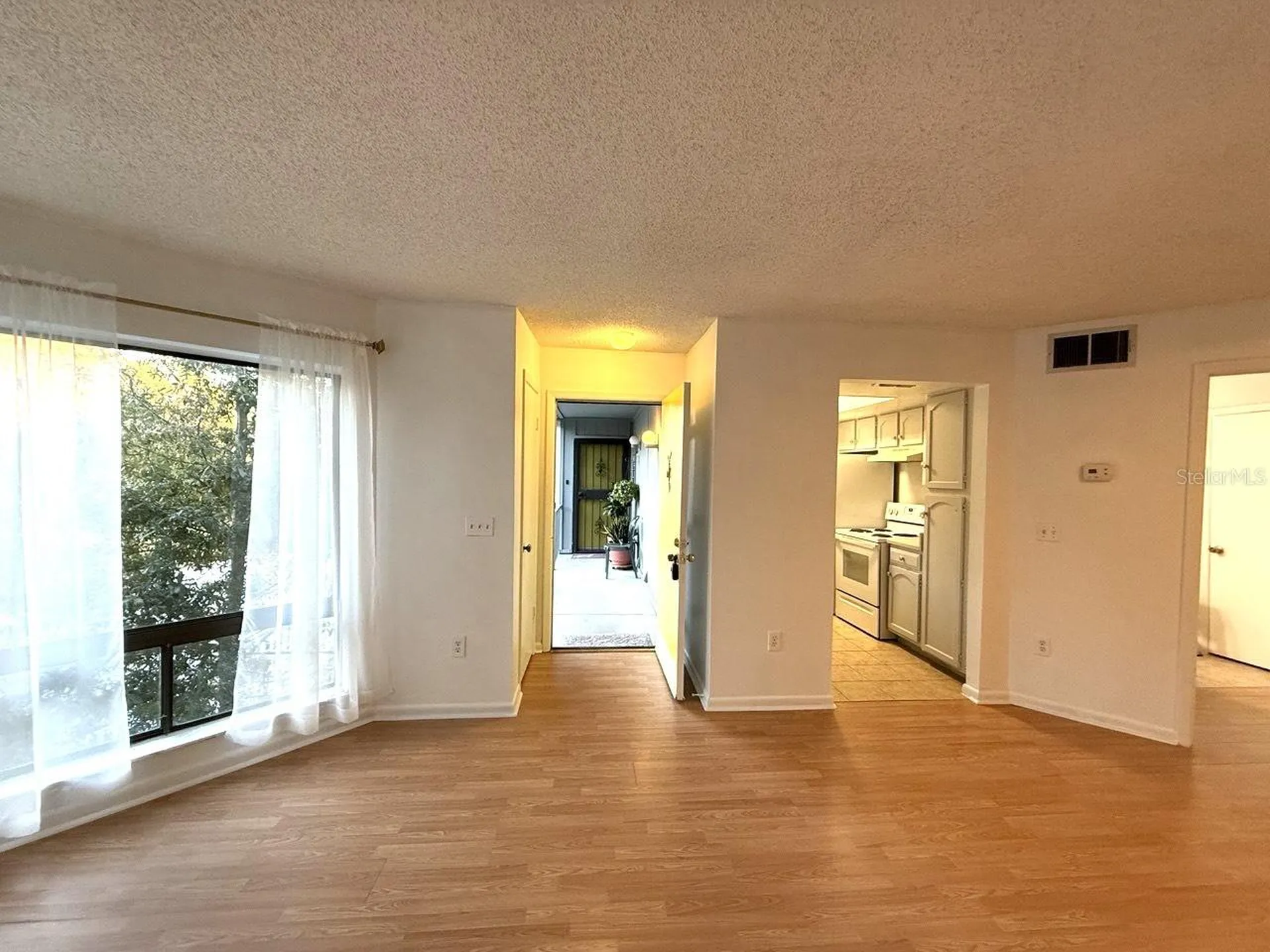 4308 Lakeway Drive Orlando FL 32839