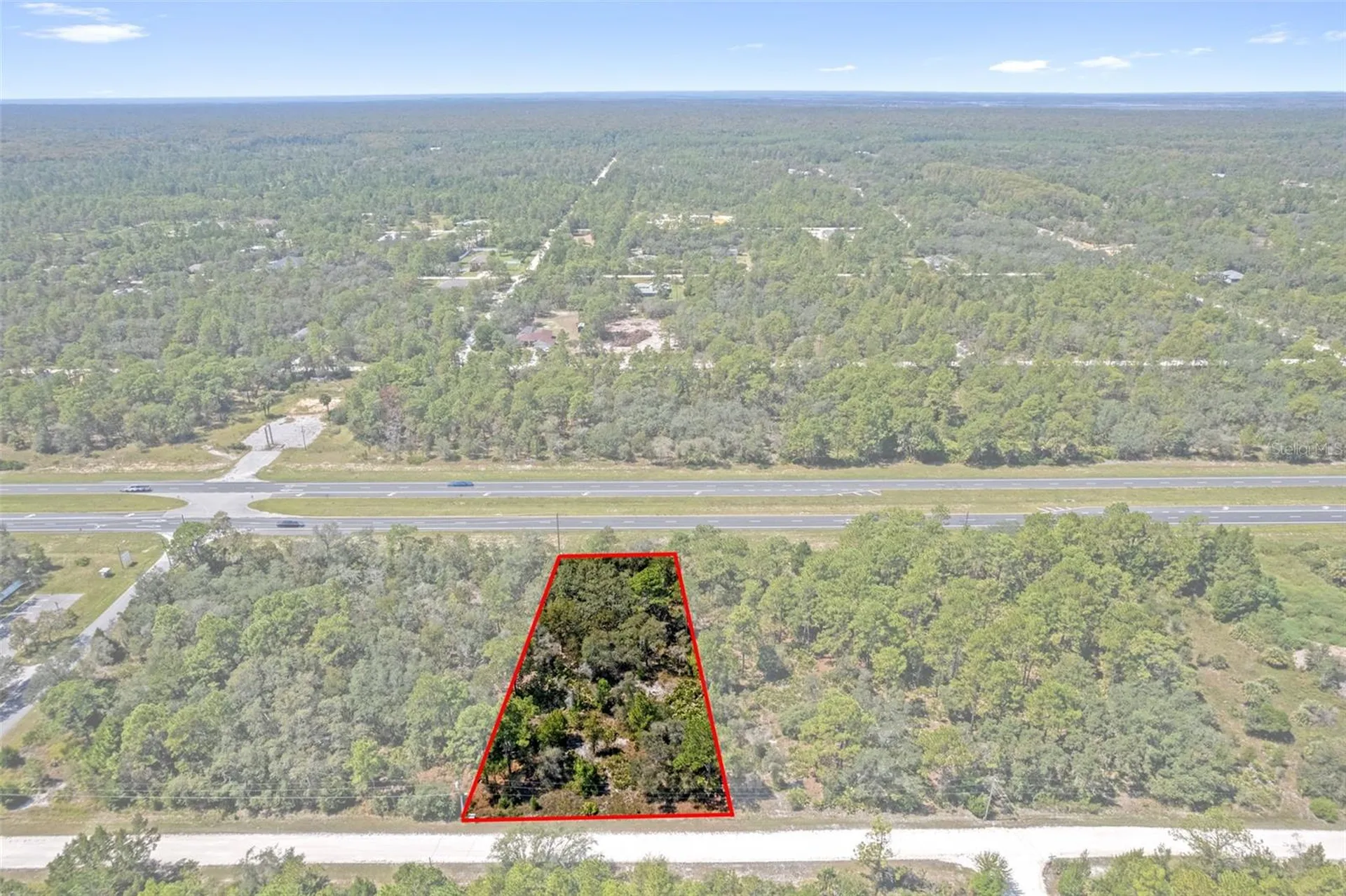 18172 Commercial Way Weeki Wachee FL 34614