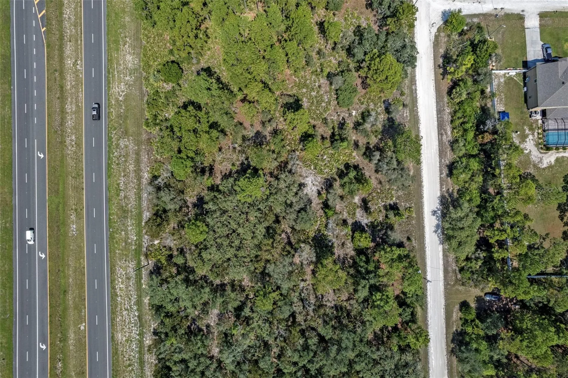 18172 Commercial Way Weeki Wachee FL 34614