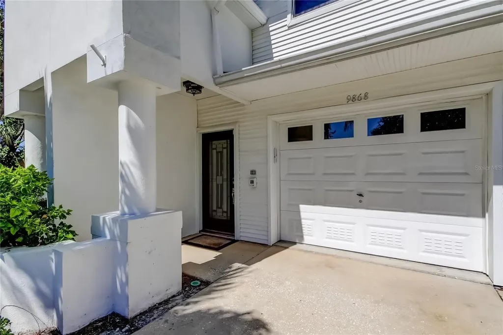 9868 Indian Key Trail Seminole FL 33776
