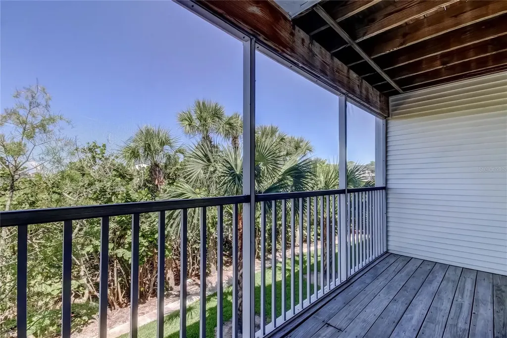 9868 Indian Key Trail Seminole FL 33776