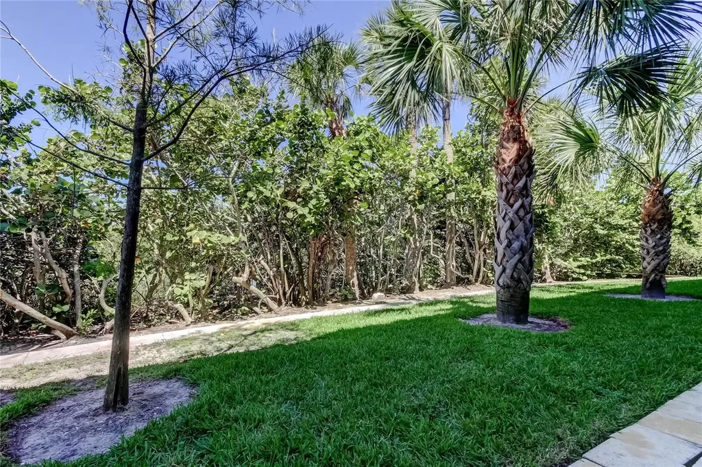 9868 Indian Key Trail Seminole FL 33776