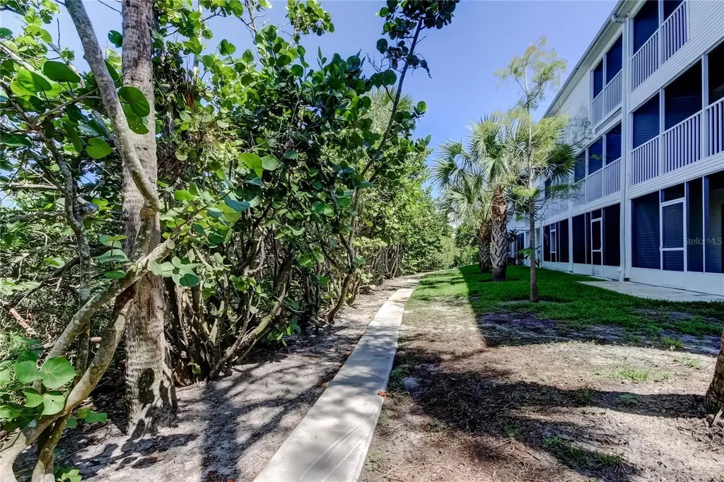 9868 Indian Key Trail Seminole FL 33776