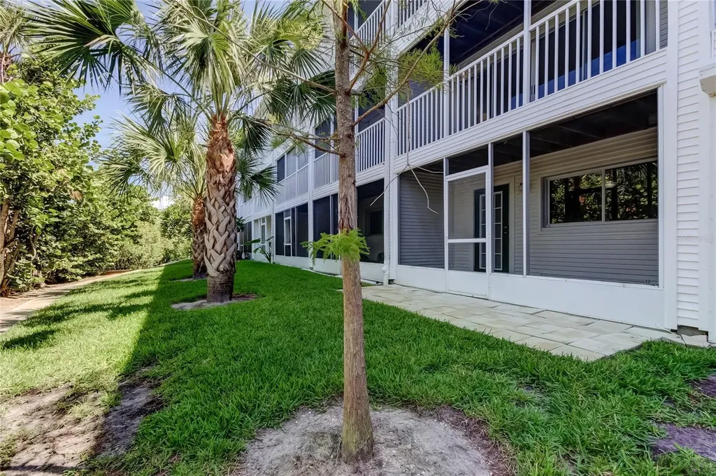 9868 Indian Key Trail Seminole FL 33776