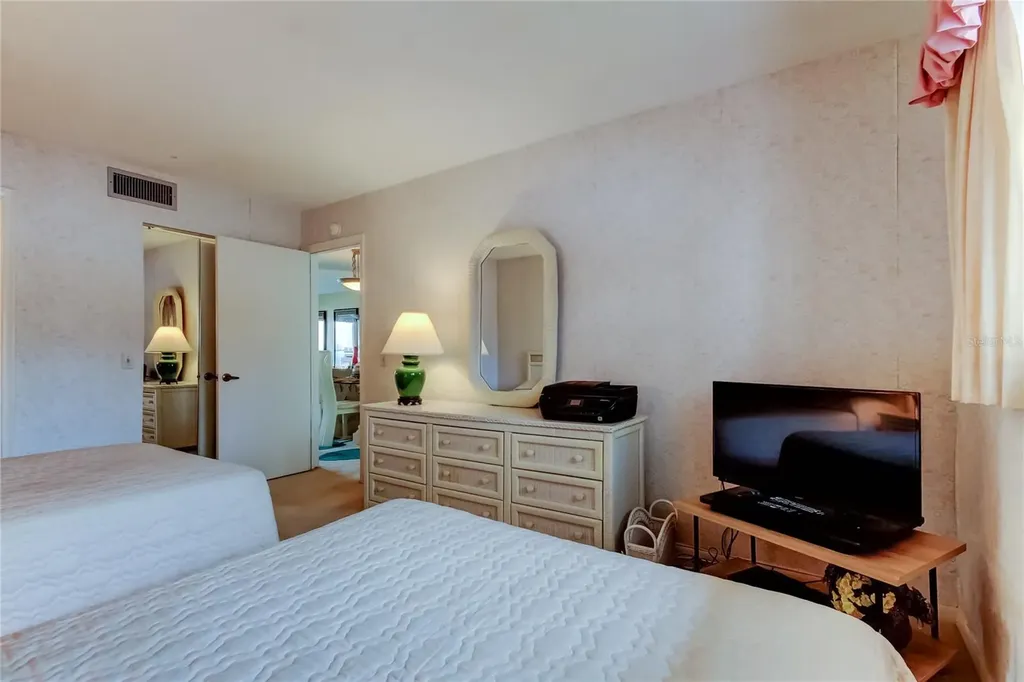 6268 Palma Del Mar Boulevard S St Petersburg FL 33715