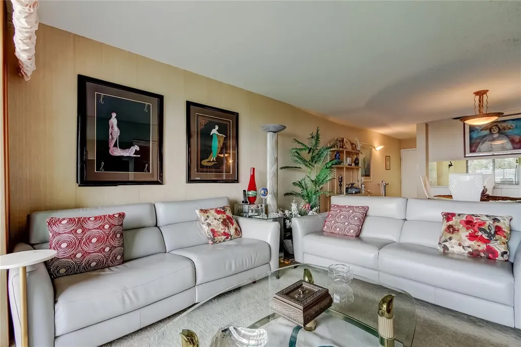 6268 Palma Del Mar Boulevard S St Petersburg FL 33715