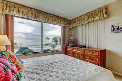 6268 Palma Del Mar Boulevard S St Petersburg FL 33715