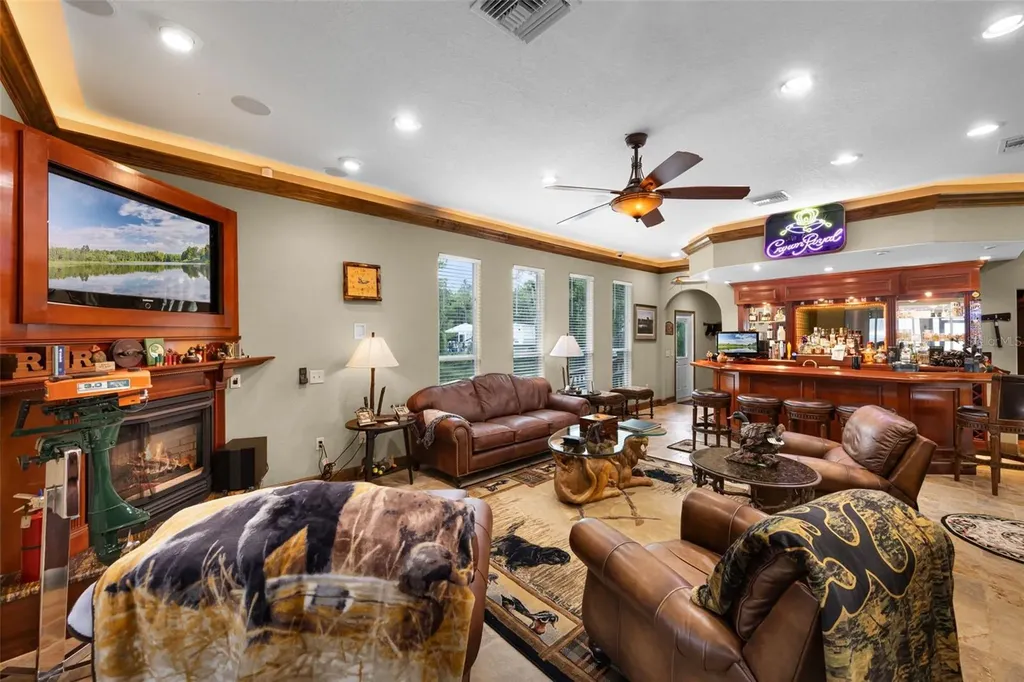 8270 Baxter Point N Mims FL 32754