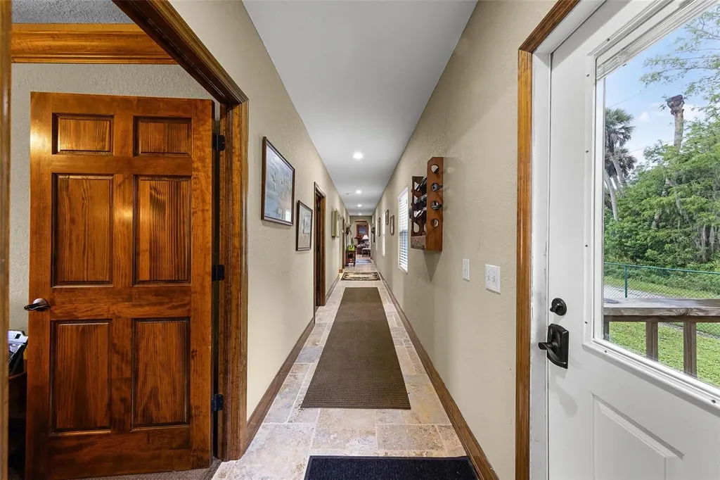 8270 Baxter Point N Mims FL 32754