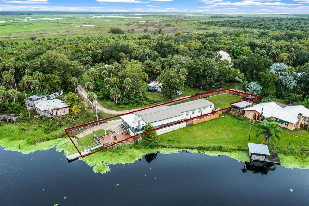 8270 Baxter Point N Mims FL 32754