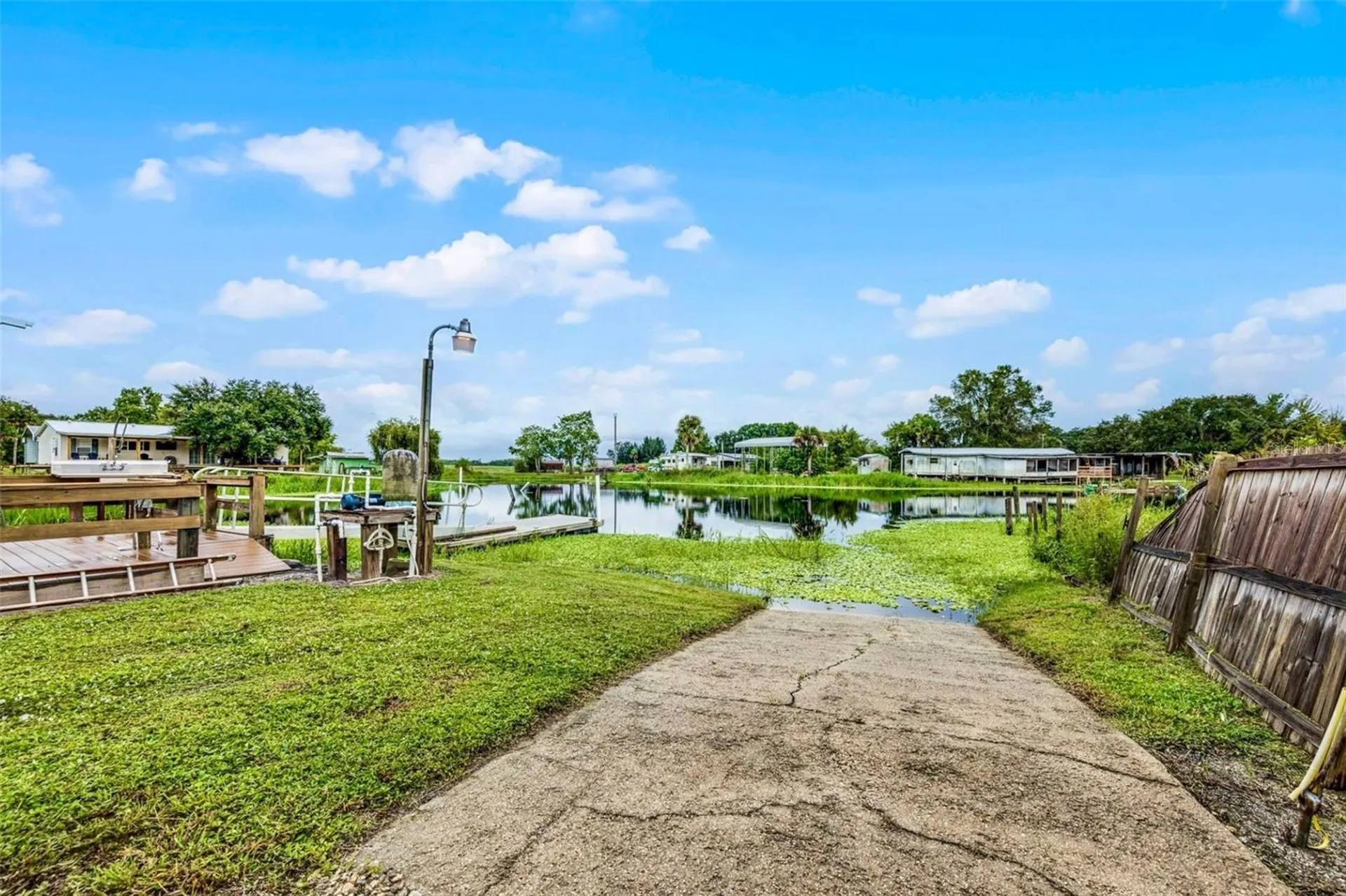 8270 Baxter Point N Mims FL 32754
