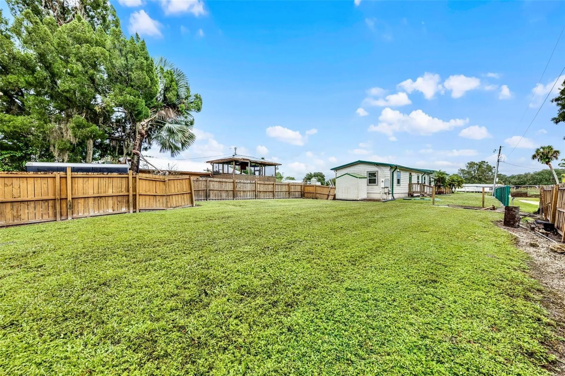 8270 Baxter Point N Mims FL 32754