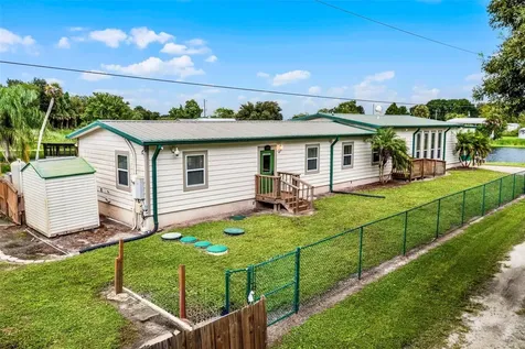 8270 Baxter Point N Mims FL 32754
