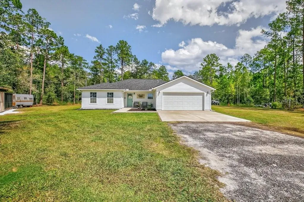 10060 Isaacson Avenue Hastings FL 32145