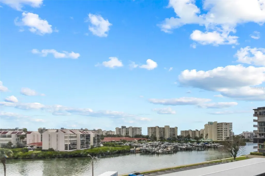 7400 Sun Island Drive S South Pasadena FL 33707