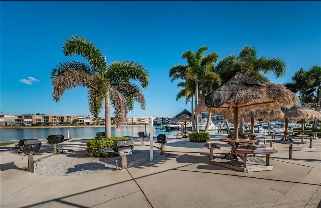 7400 Sun Island Drive S South Pasadena FL 33707