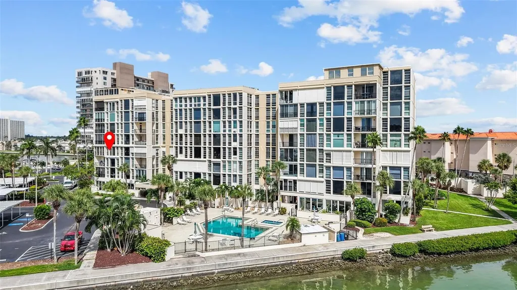7400 Sun Island Drive S South Pasadena FL 33707