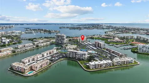 7400 Sun Island Drive S South Pasadena FL 33707
