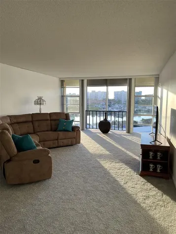 7400 Sun Island Drive S South Pasadena FL 33707