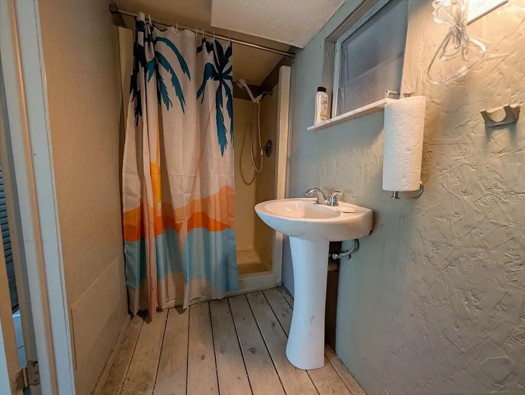 6400 Driftwood Drive Hudson FL 34667