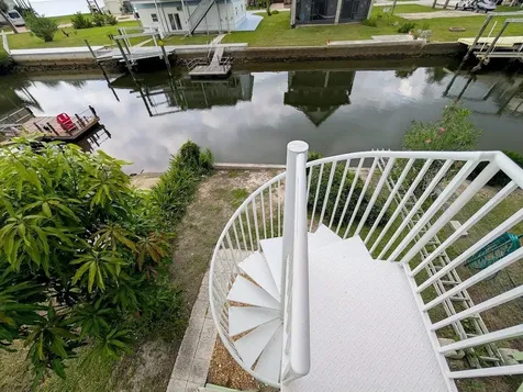 6400 Driftwood Drive Hudson FL 34667