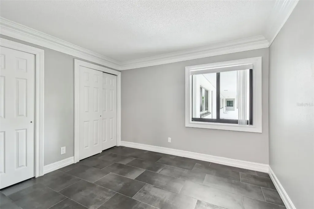 2942 W Bay Drive Belleair Bluffs FL 33770