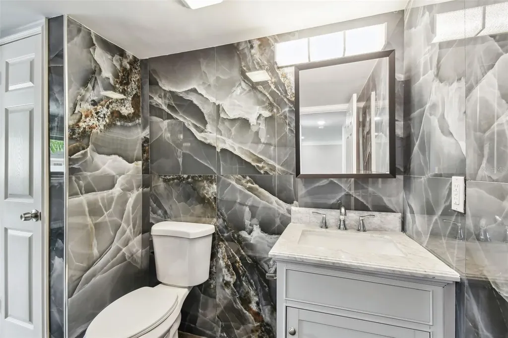 2942 W Bay Drive Belleair Bluffs FL 33770