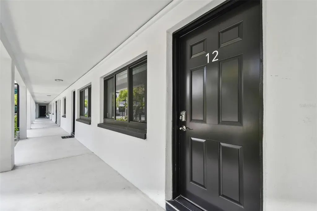 2942 W Bay Drive Belleair Bluffs FL 33770