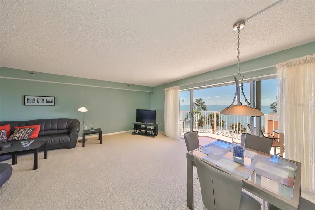 7430 Sunshine Skyway Lane S St Petersburg FL 33711