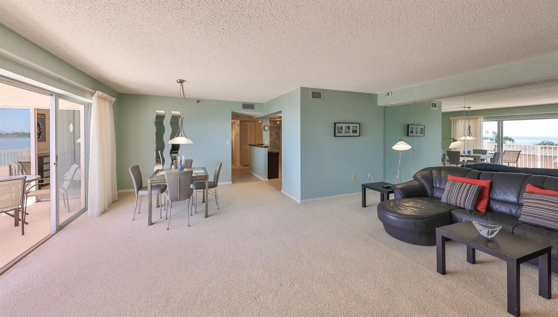 7430 Sunshine Skyway Lane S St Petersburg FL 33711