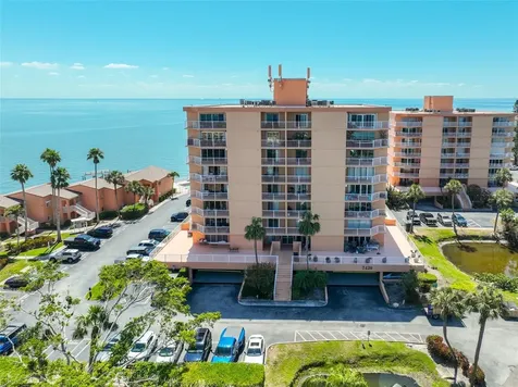 7430 Sunshine Skyway Lane S St Petersburg FL 33711